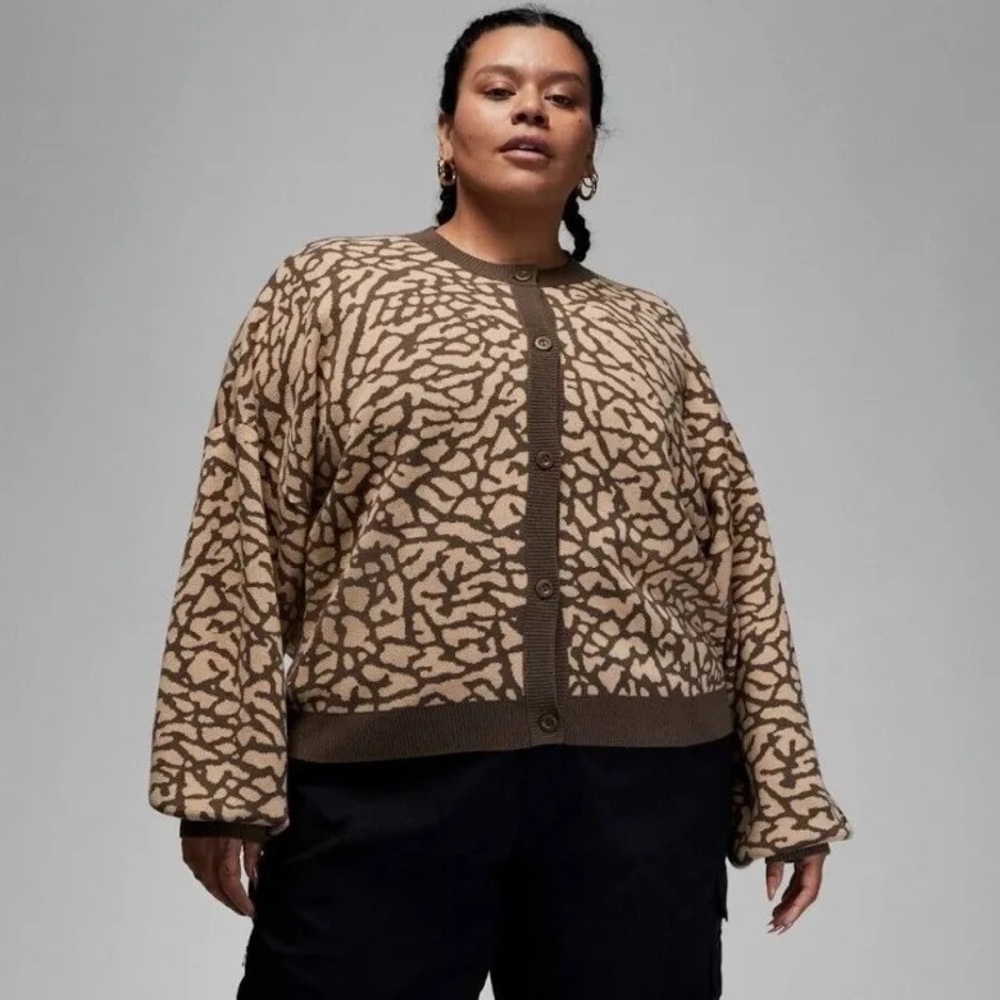 NWT JORDAN SWEATER CARDIGAN WOMENS 3X BROWN TAN JACQUARD PRINT CREW NECK BUTTONS